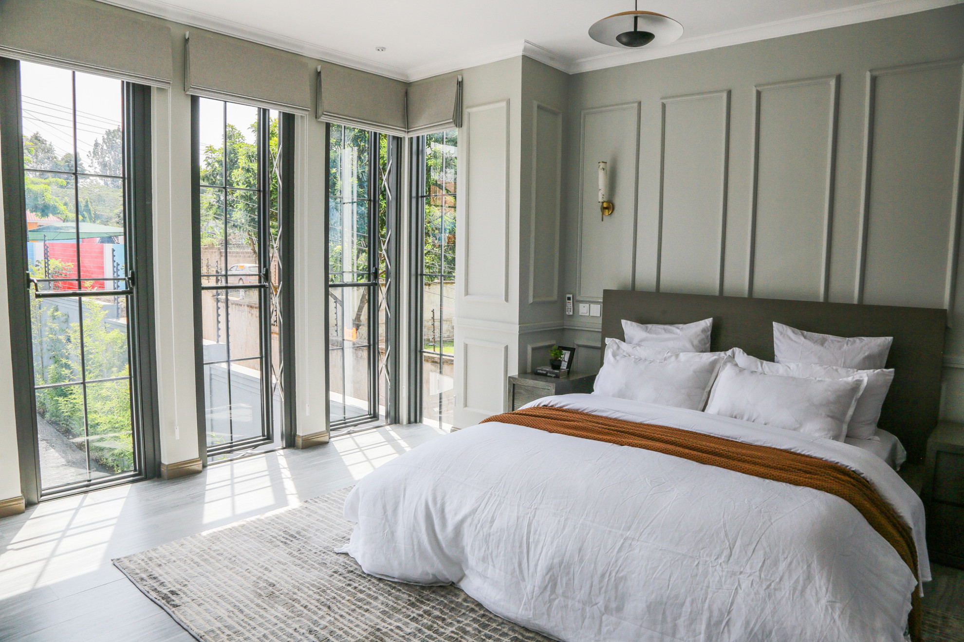 Search and Stay, undefined in undefined. Gallery position 0