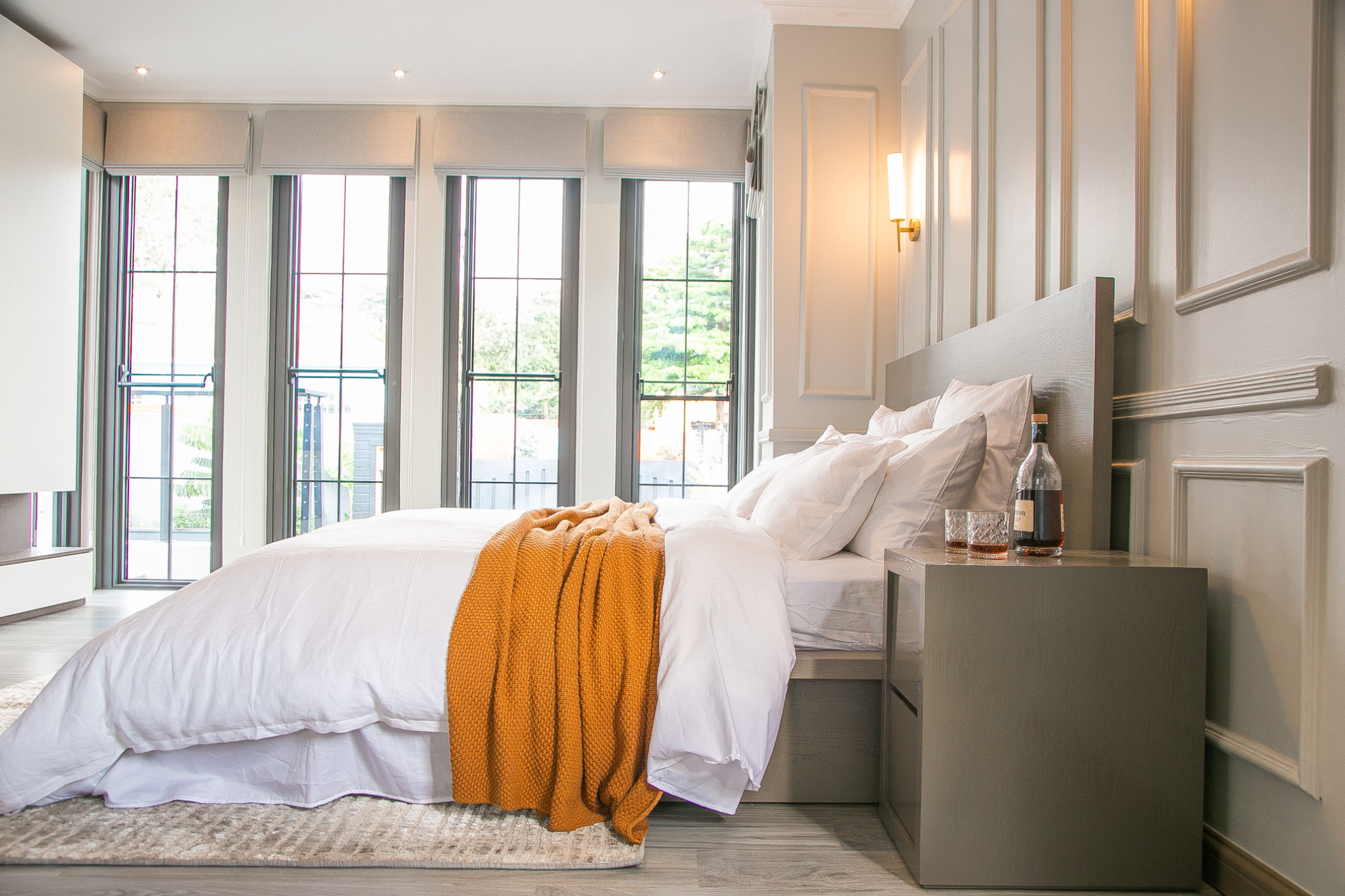 Search and Stay, undefined in undefined. Gallery position 2