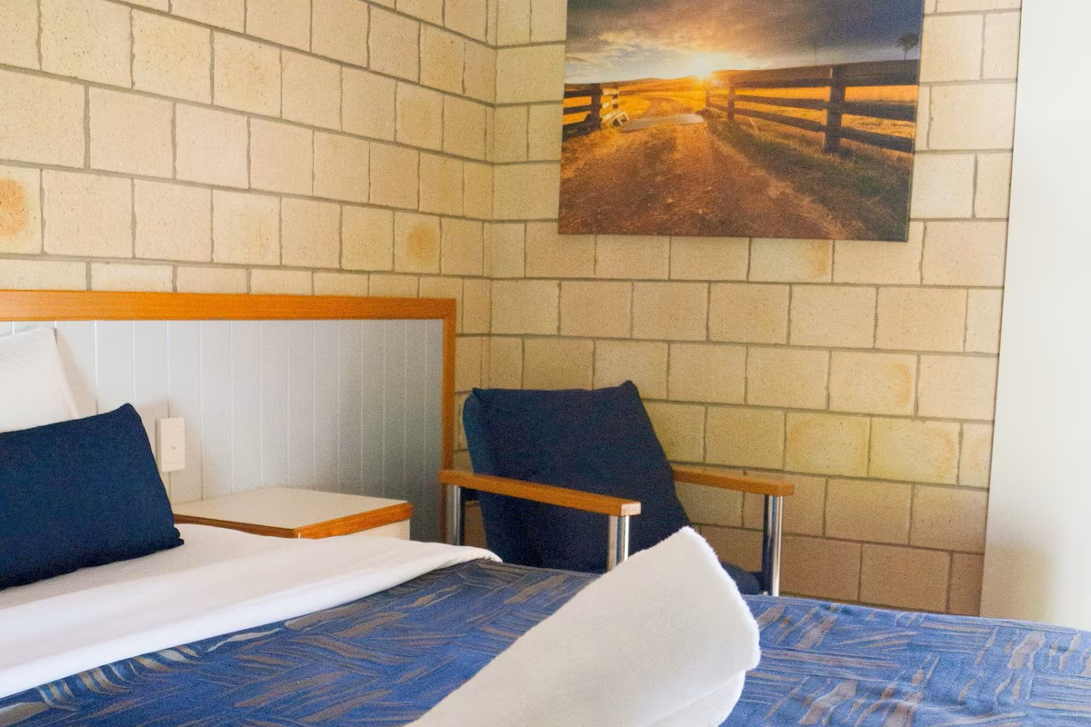 Search and Stay, undefined in undefined. Gallery position 1