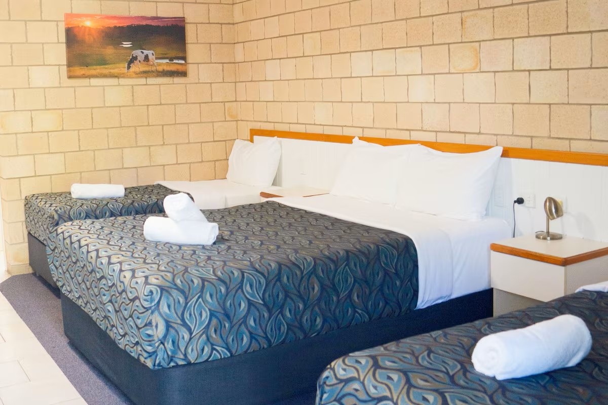 Search and Stay, undefined in undefined. Gallery position 2