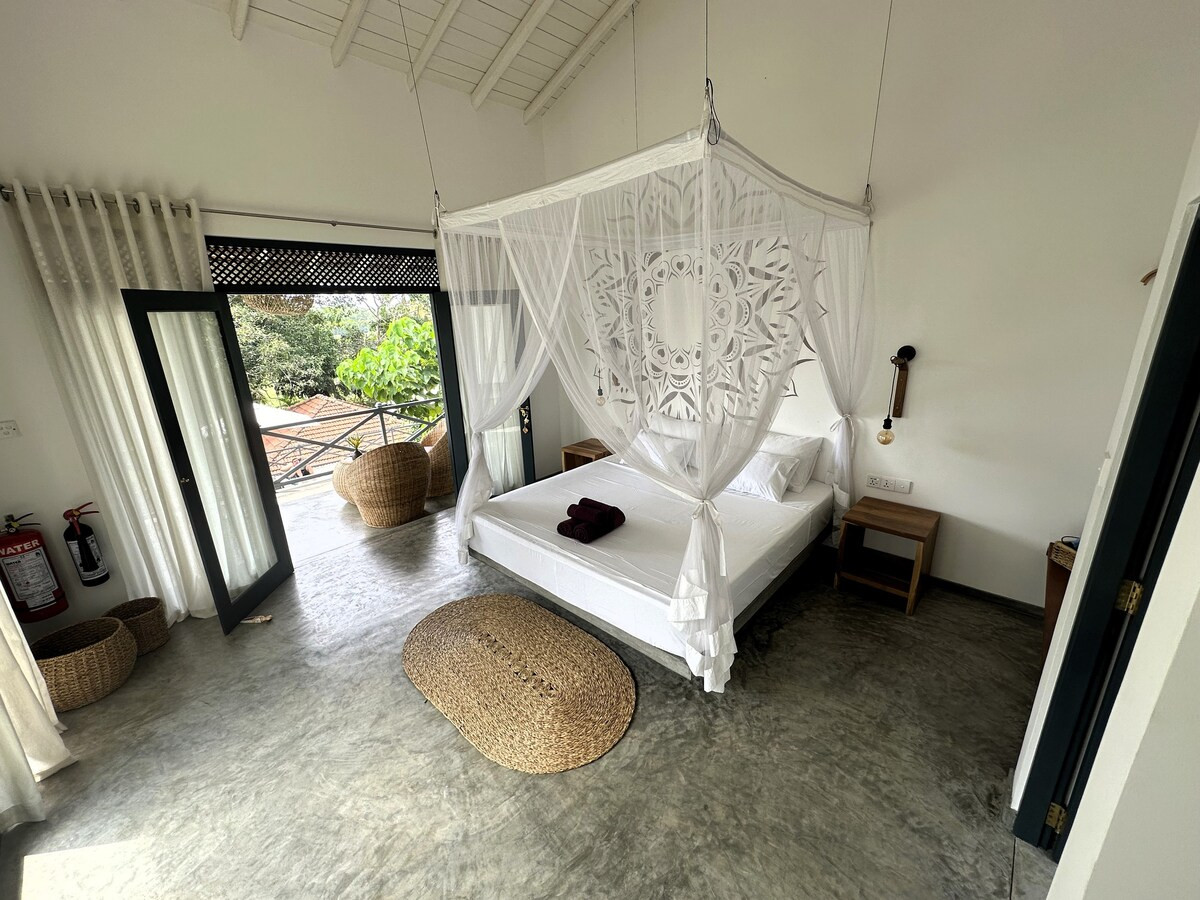 Search and Stay, undefined in undefined. Gallery position 1