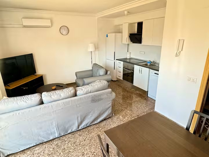 Valencia Long Stay Attic