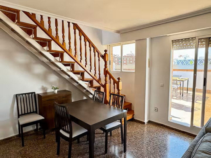 Valencia Long Stay Attic