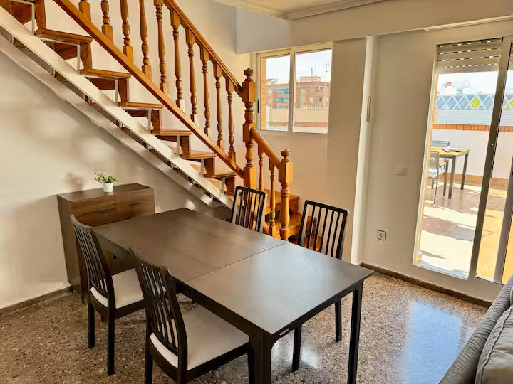 Valencia Long Stay Attic