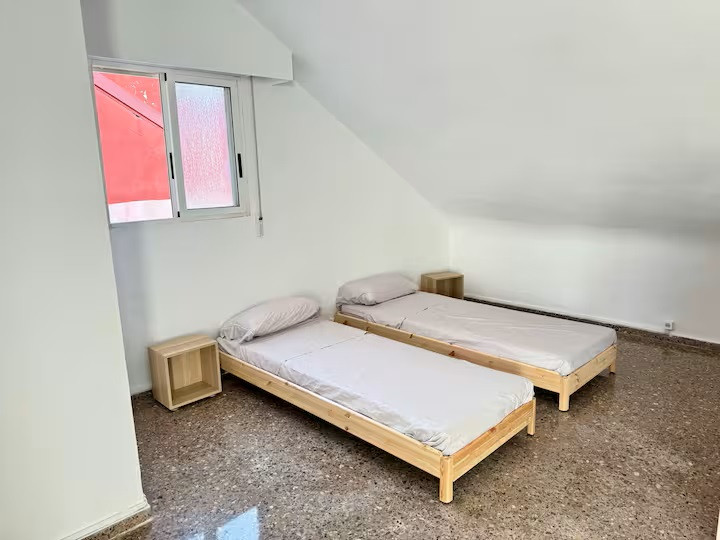 Valencia Long Stay Attic