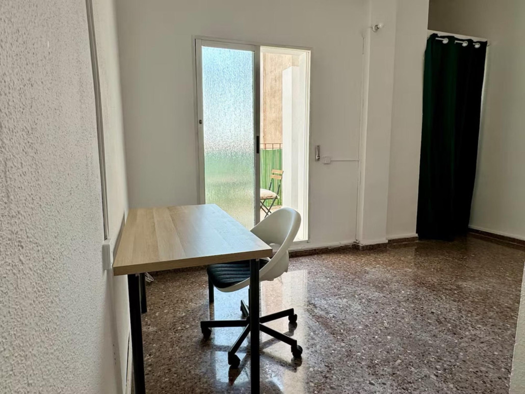 Valencia Long Stay Attic
