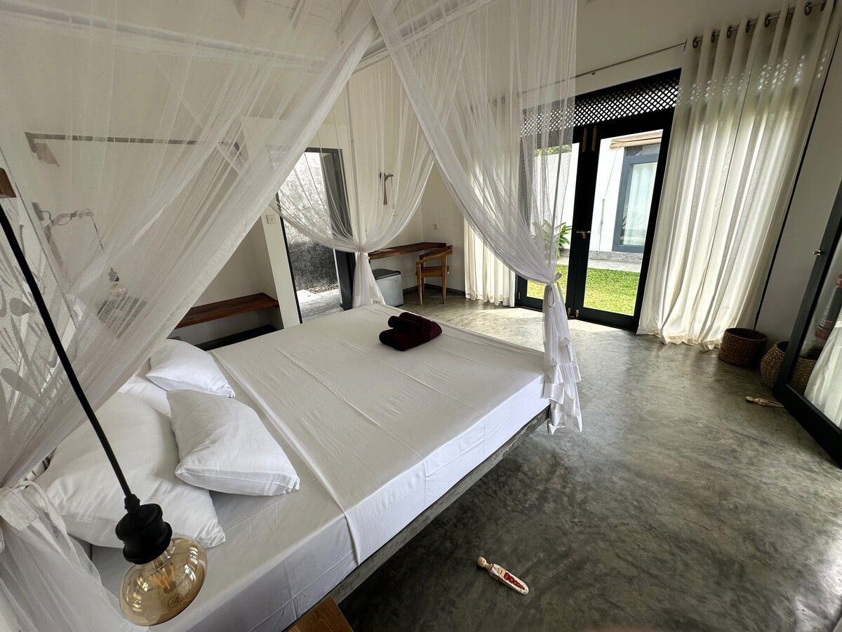 Search and Stay, undefined in undefined. Gallery position 2