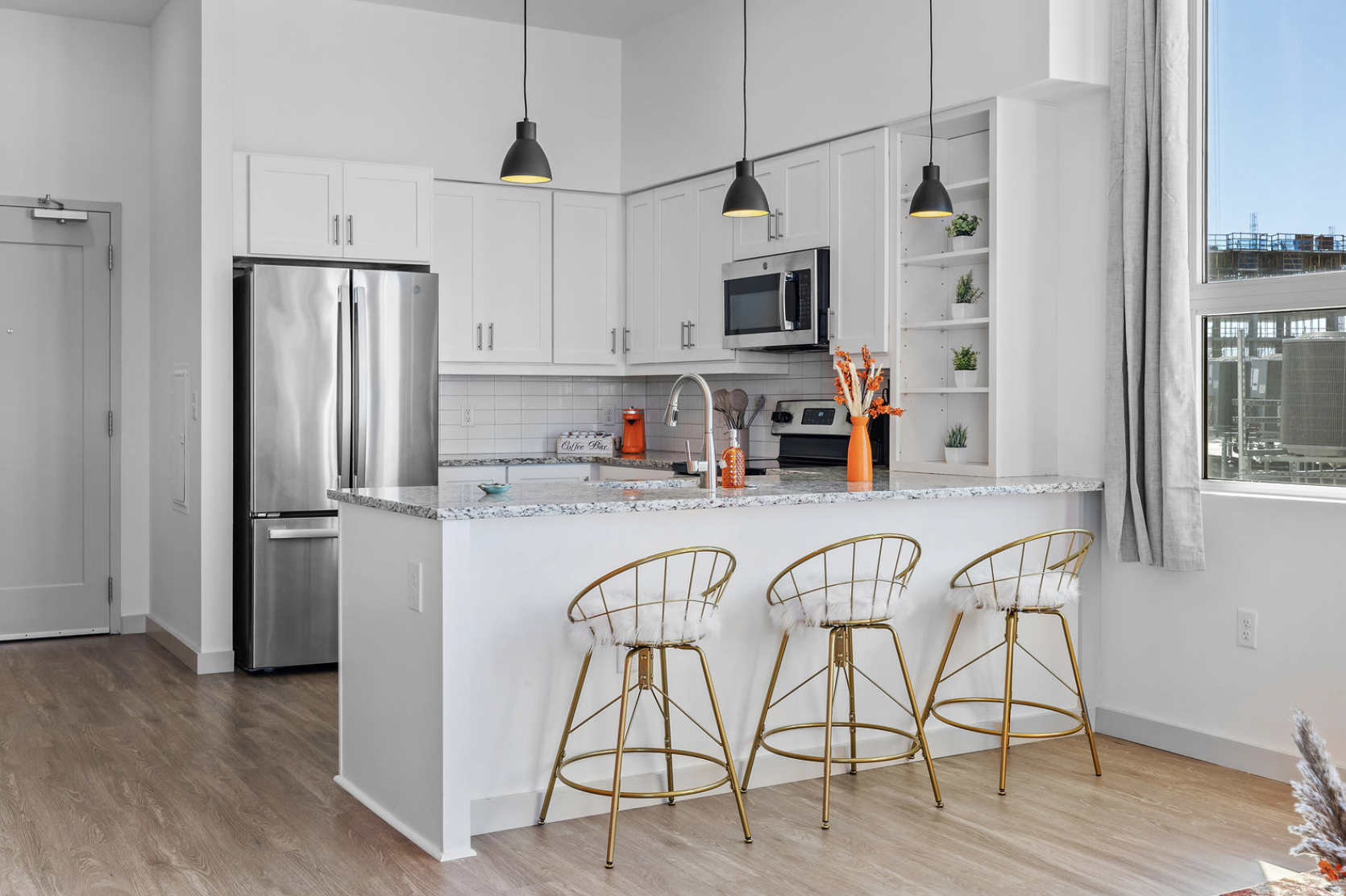 Search and Stay, undefined in undefined. Gallery position 4