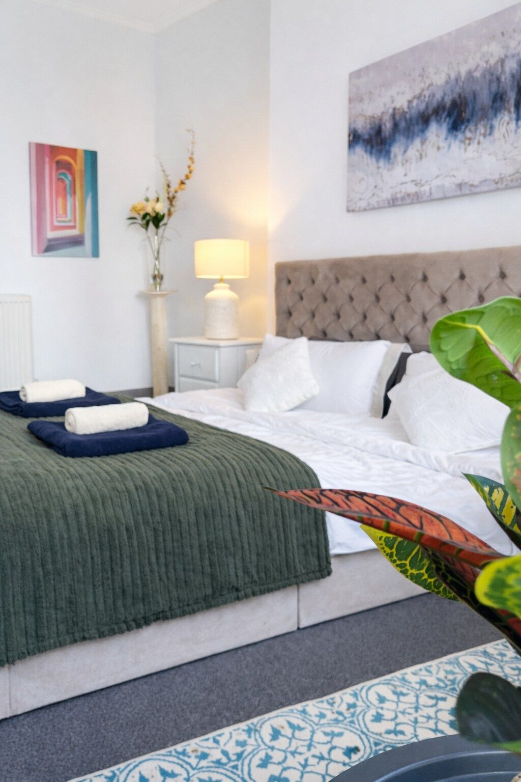 Search and Stay, undefined in undefined. Gallery position 3