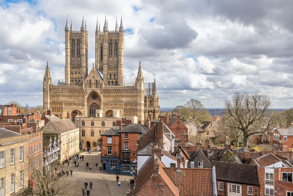 Search and Stay, undefined in undefined. Gallery position 0