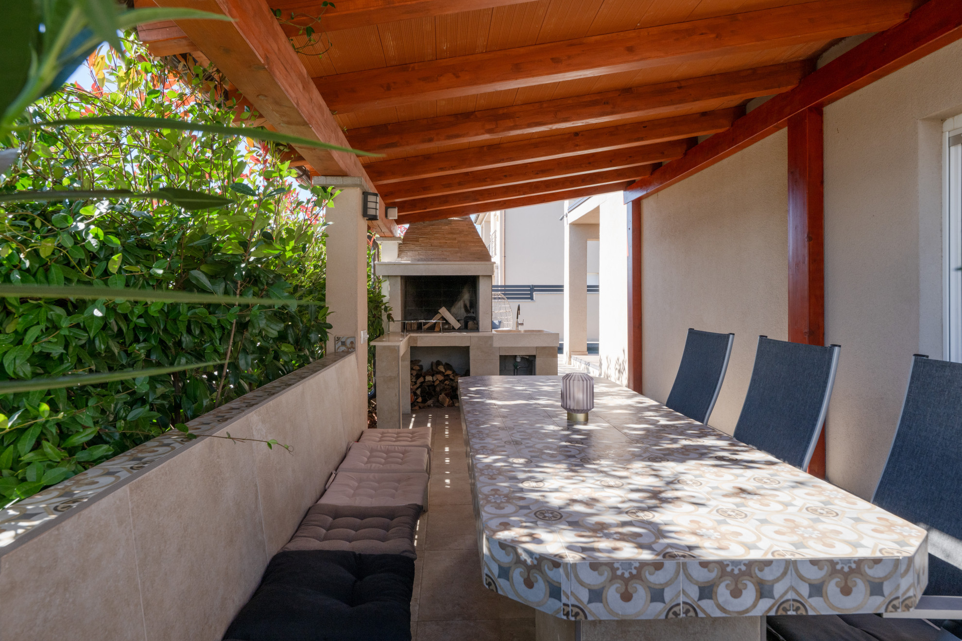 Search and Stay, undefined in undefined. Gallery position 4