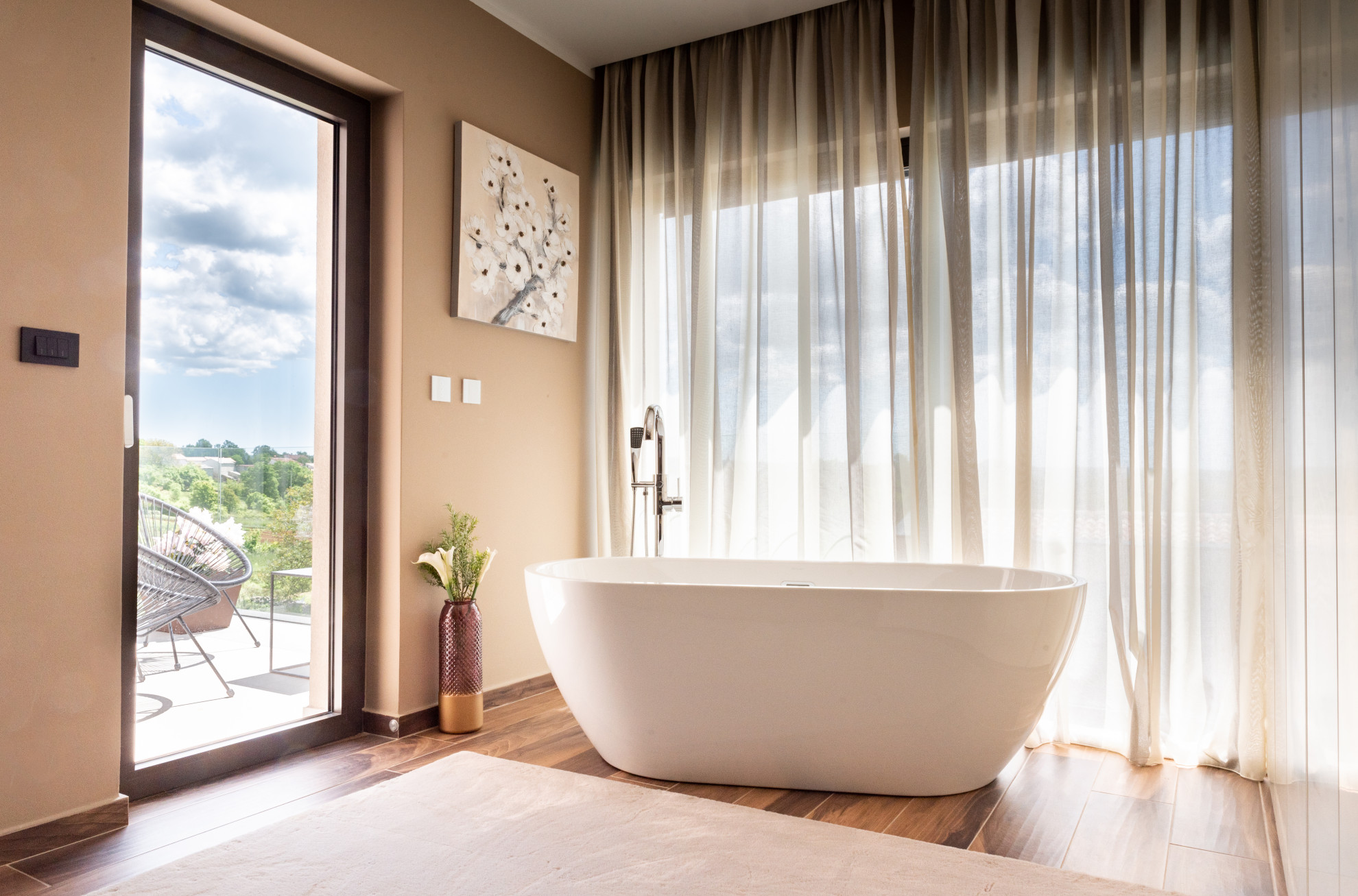 Search and Stay, undefined in undefined. Gallery position 2