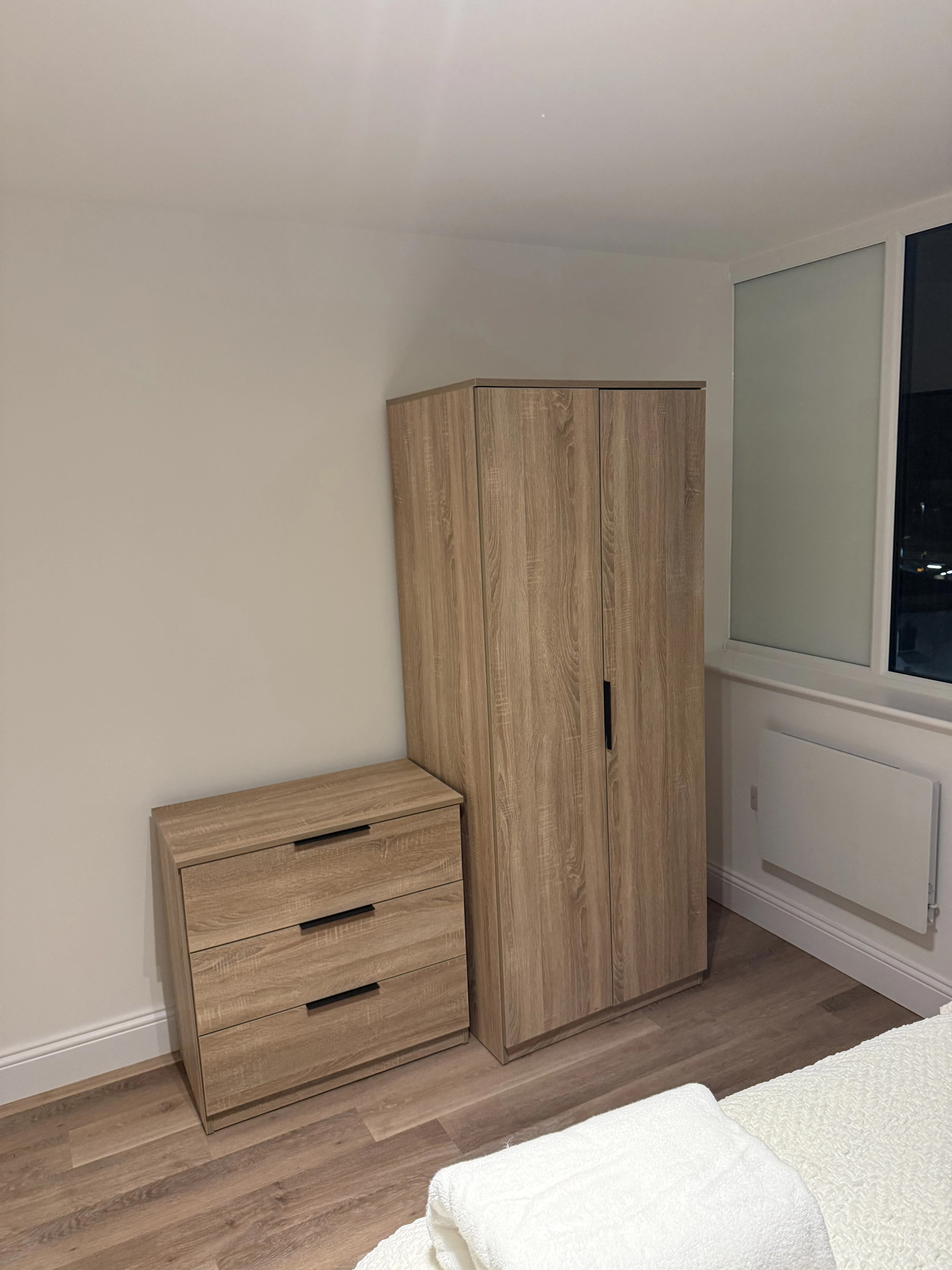 The Cosy Quayside Apartment - Two bedroom/Parking in Trinity Point Building DA11 0FD - Property image 27 - VivreStays