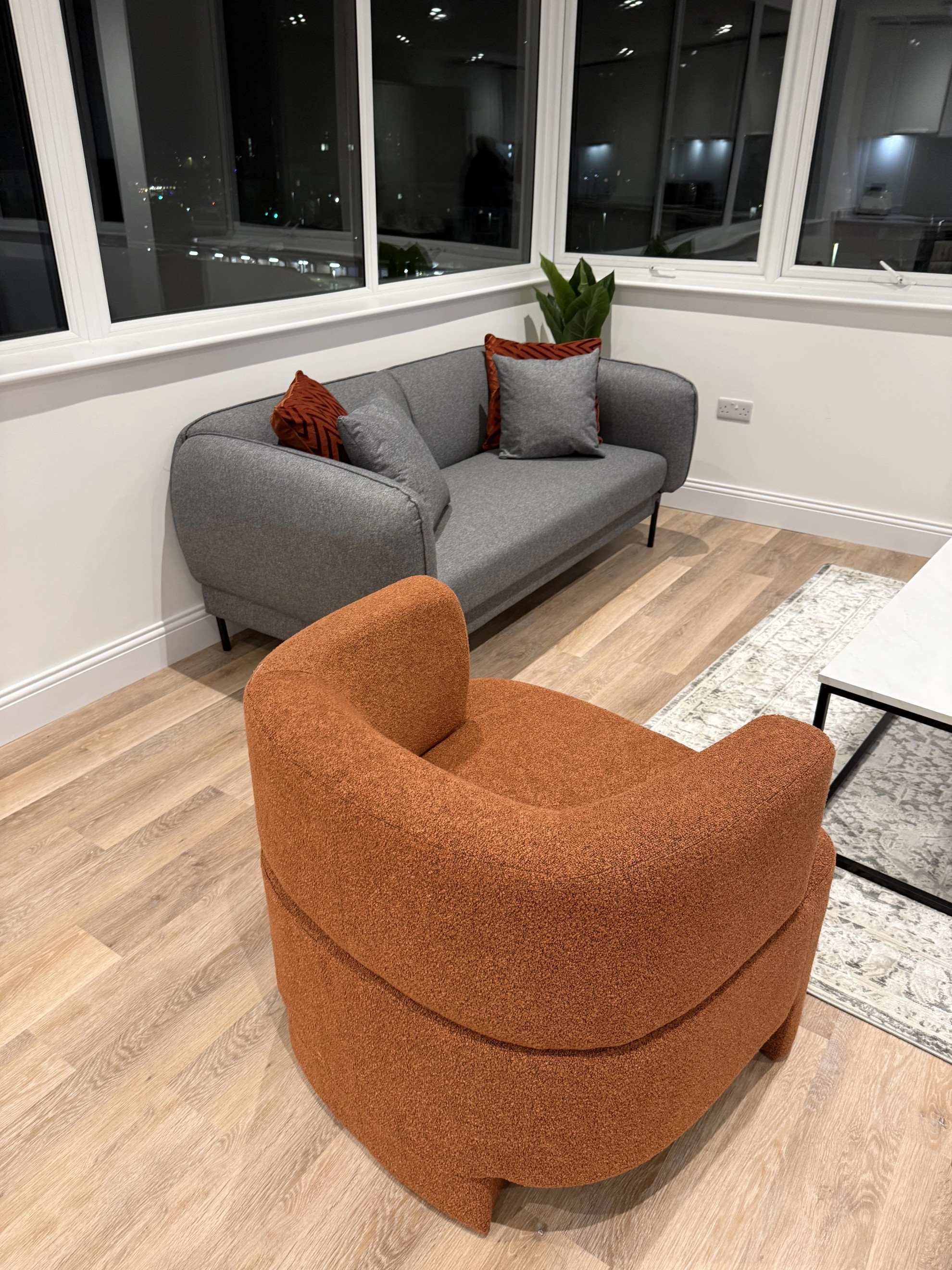The Cosy Quayside Apartment - Two bedroom/Parking in Trinity Point Building DA11 0FD - Property image 42 - VivreStays