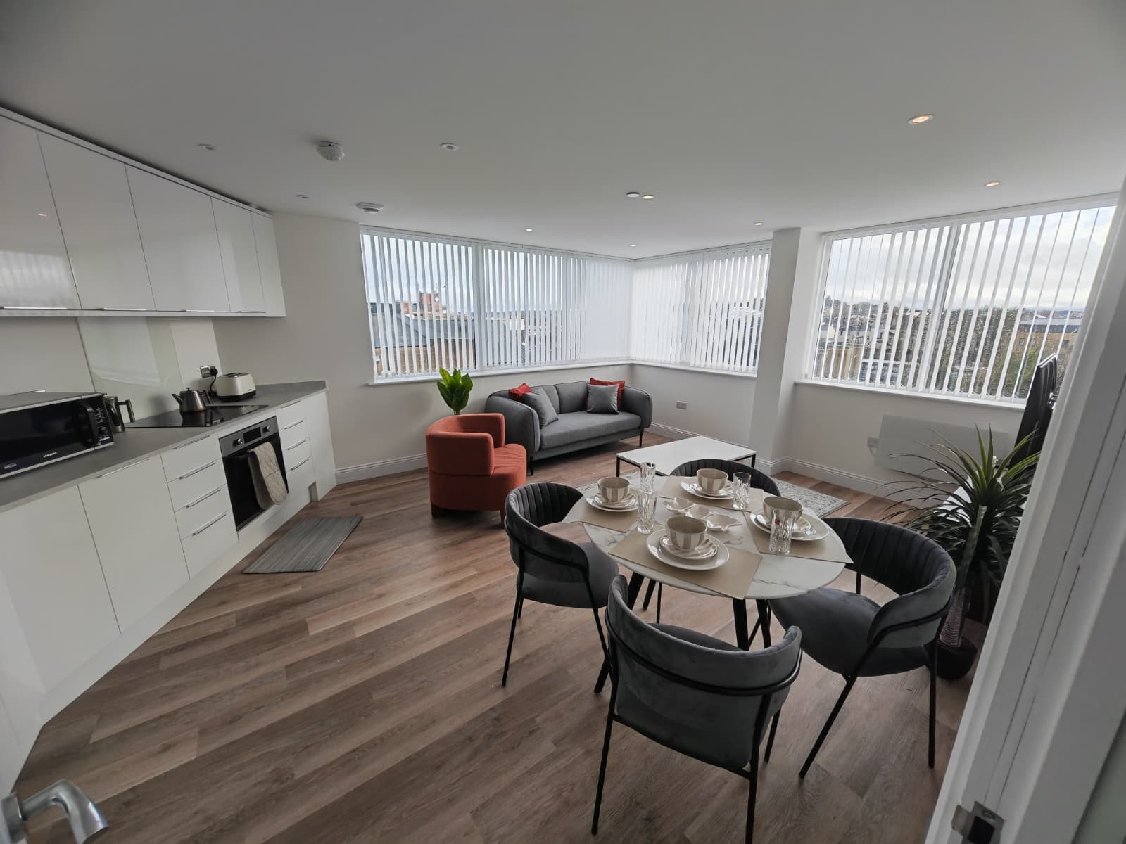 The Cosy Quayside Apartment - Two bedroom/Parking in Trinity Point Building DA11 0FD - Property image 23 - VivreStays