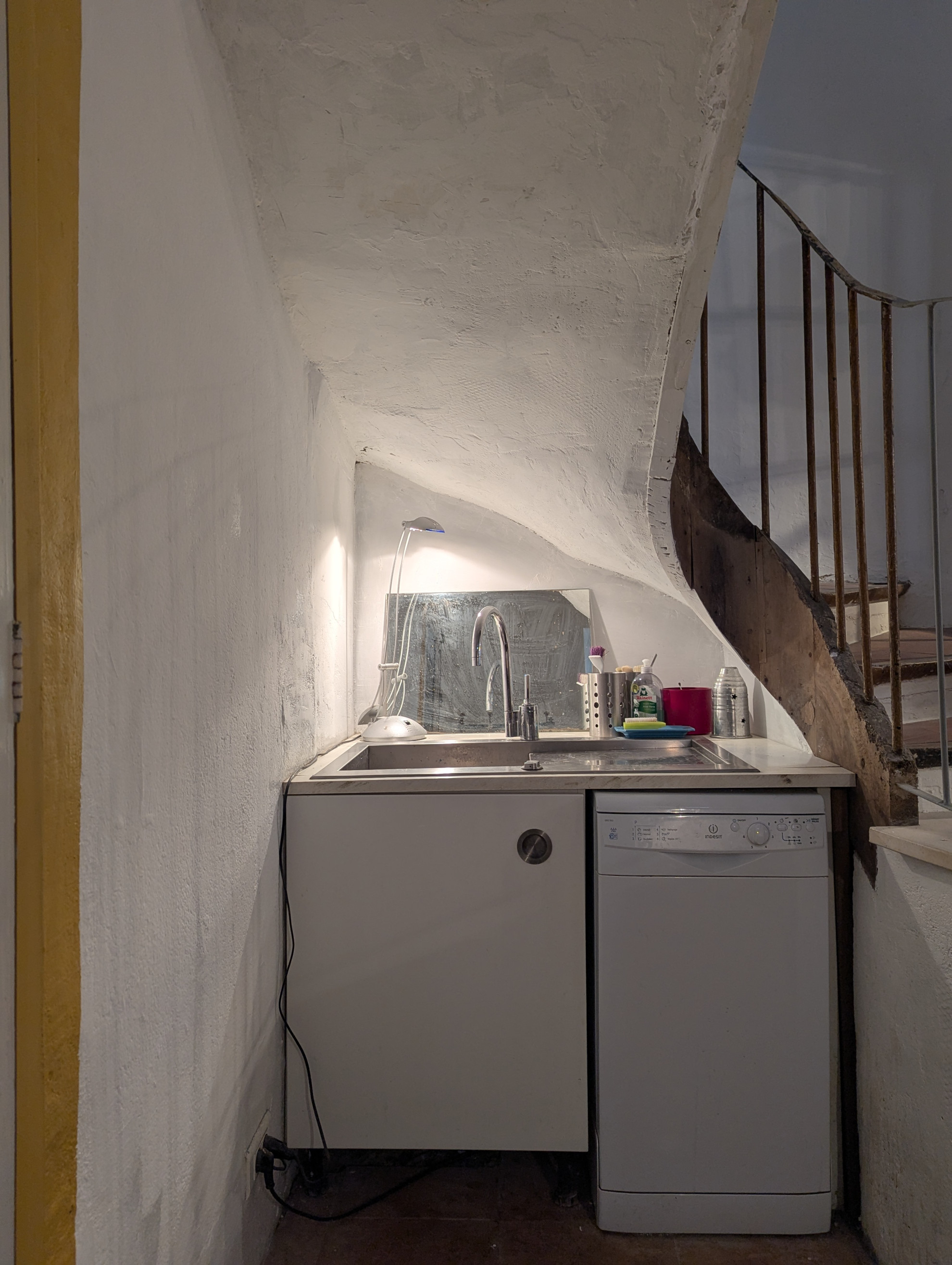 Search and Stay, undefined in undefined. Gallery position 4