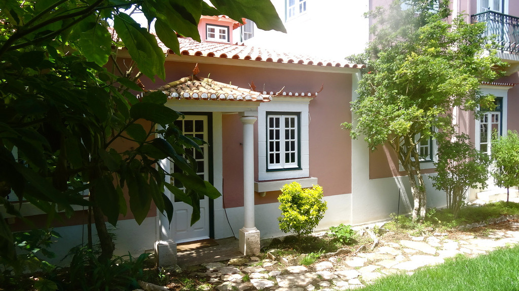 Search and Stay, undefined in undefined. Gallery position 1