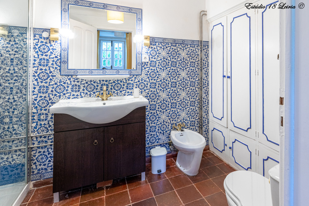 Search and Stay, undefined in undefined. Gallery position 4