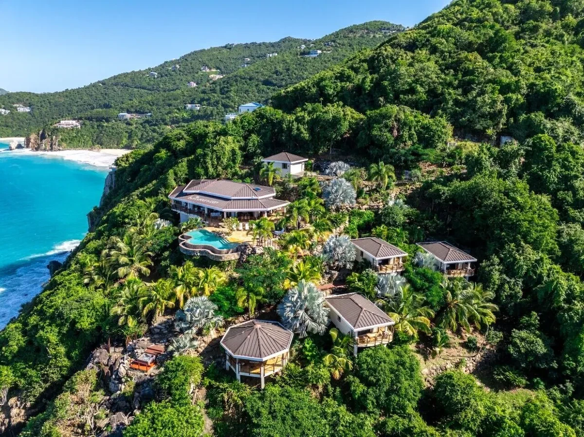 Search and Stay, undefined in undefined. Gallery position 3