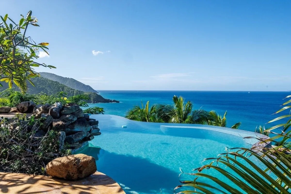 Search and Stay, undefined in undefined. Gallery position 1