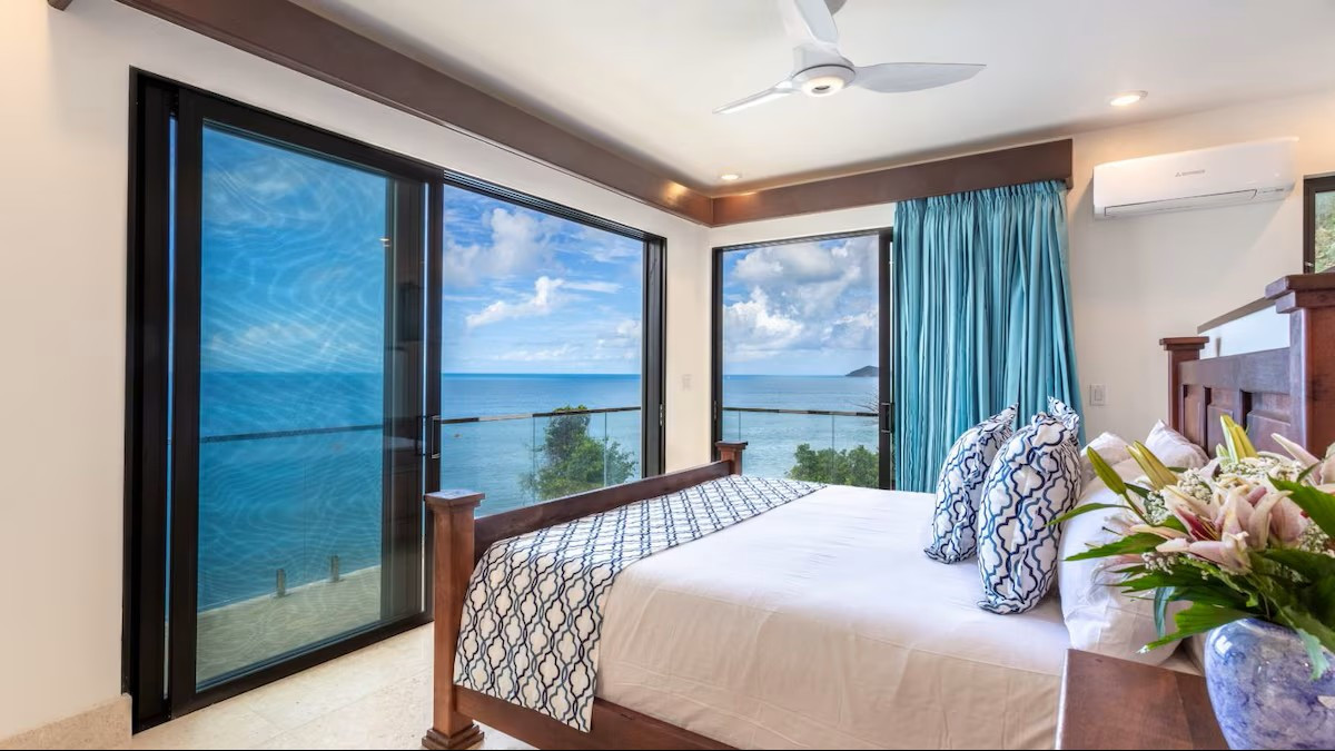 Search and Stay, undefined in undefined. Gallery position 2