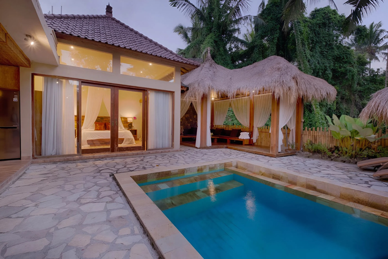 Search and Stay, undefined in undefined. Gallery position 0