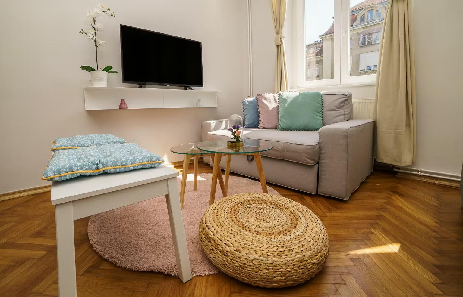 Search and Stay, undefined in undefined. Gallery position 2