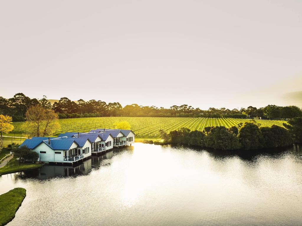 Search and Stay Destinations. House Accommodation in Dromana, VIC - Australia