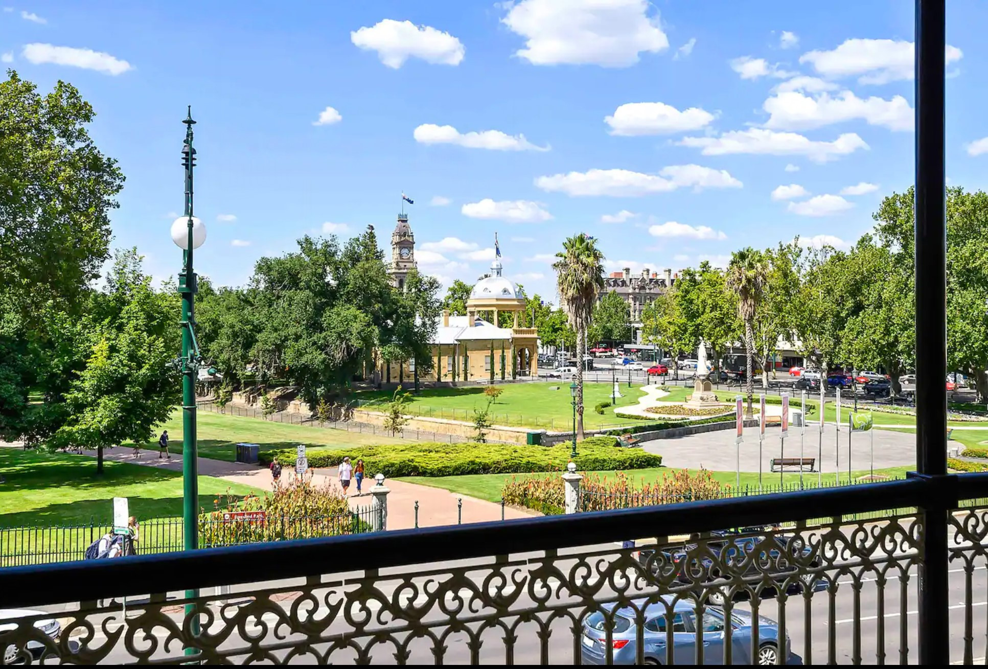 Search and Stay destination carousel image position 0