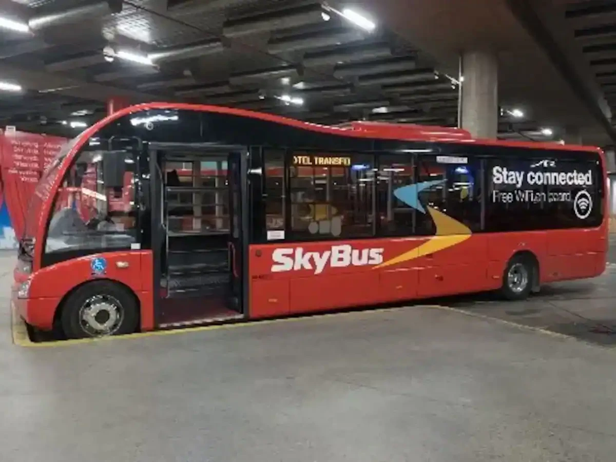 Search and Stay destination carousel image position 26
