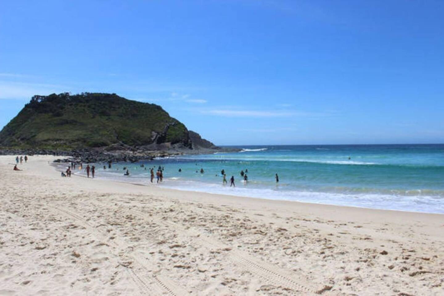 Search and Stay destination carousel image position 35