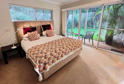 Search and Stay, undefined in undefined. Gallery position 4