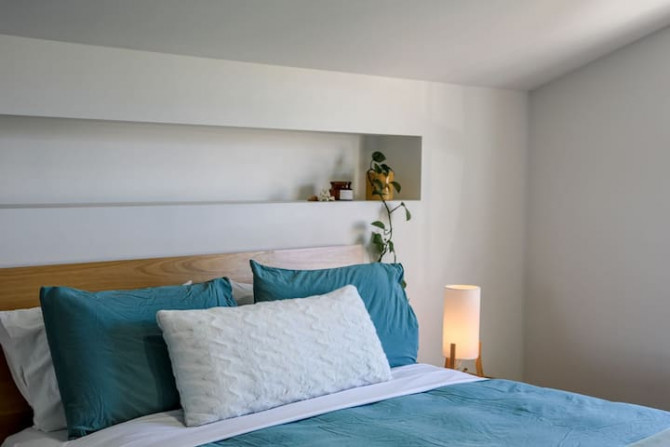 Search and Stay, undefined in undefined. Gallery position 3