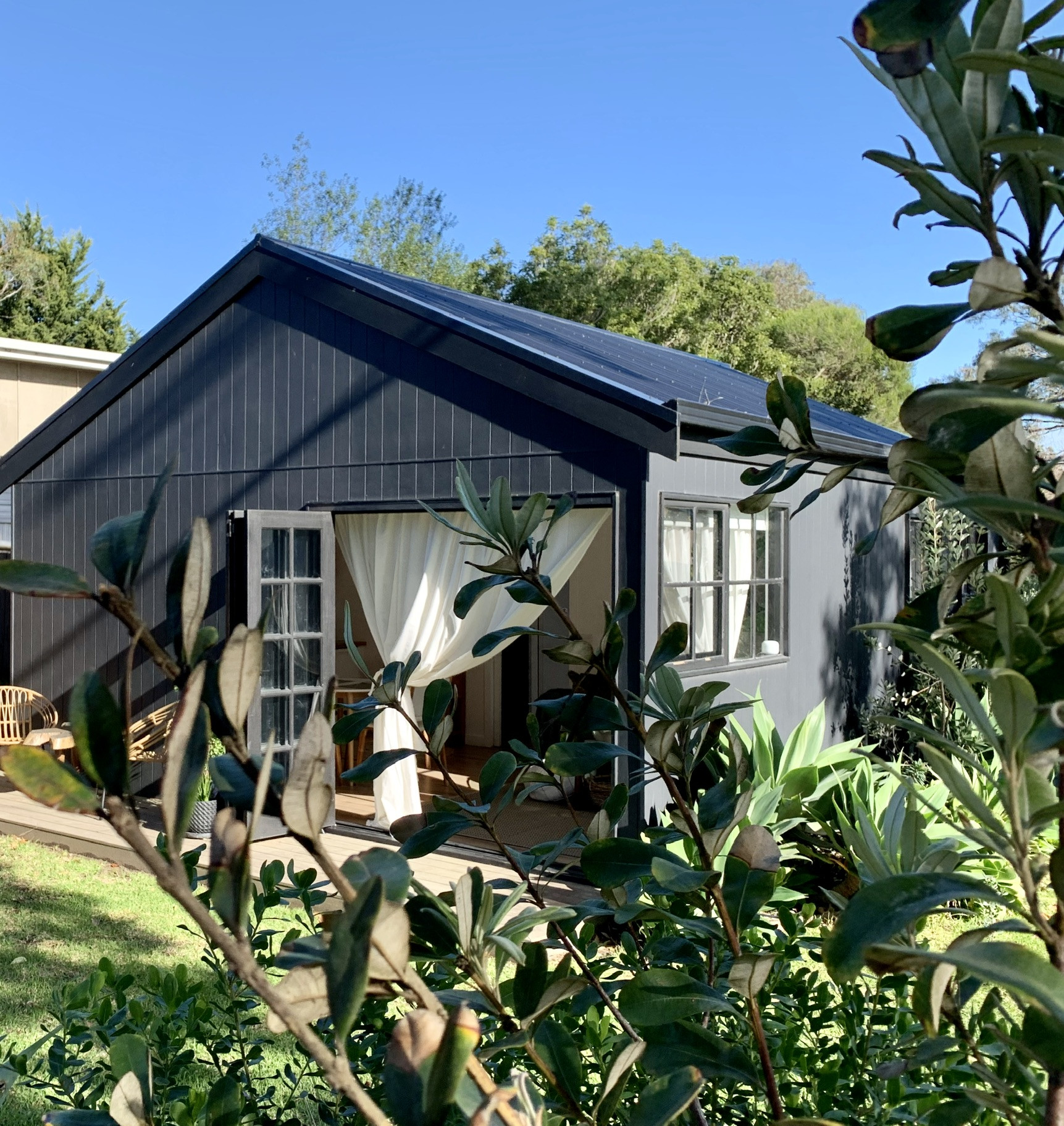 Search and Stay Destinations. Cabin Accommodation in Balnarring, VIC - Australia