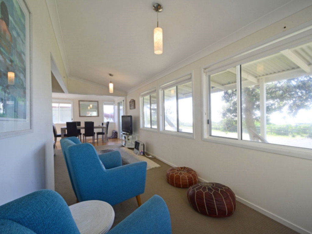 Search and Stay, undefined in undefined. Gallery position 4