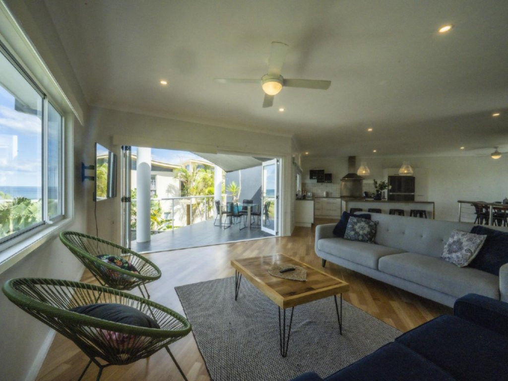 Search and Stay, undefined in undefined. Gallery position 3