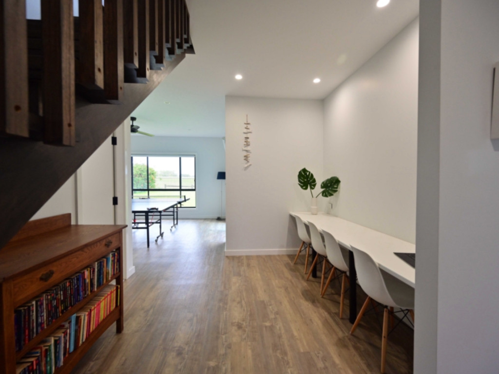 Search and Stay, undefined in undefined. Gallery position 1