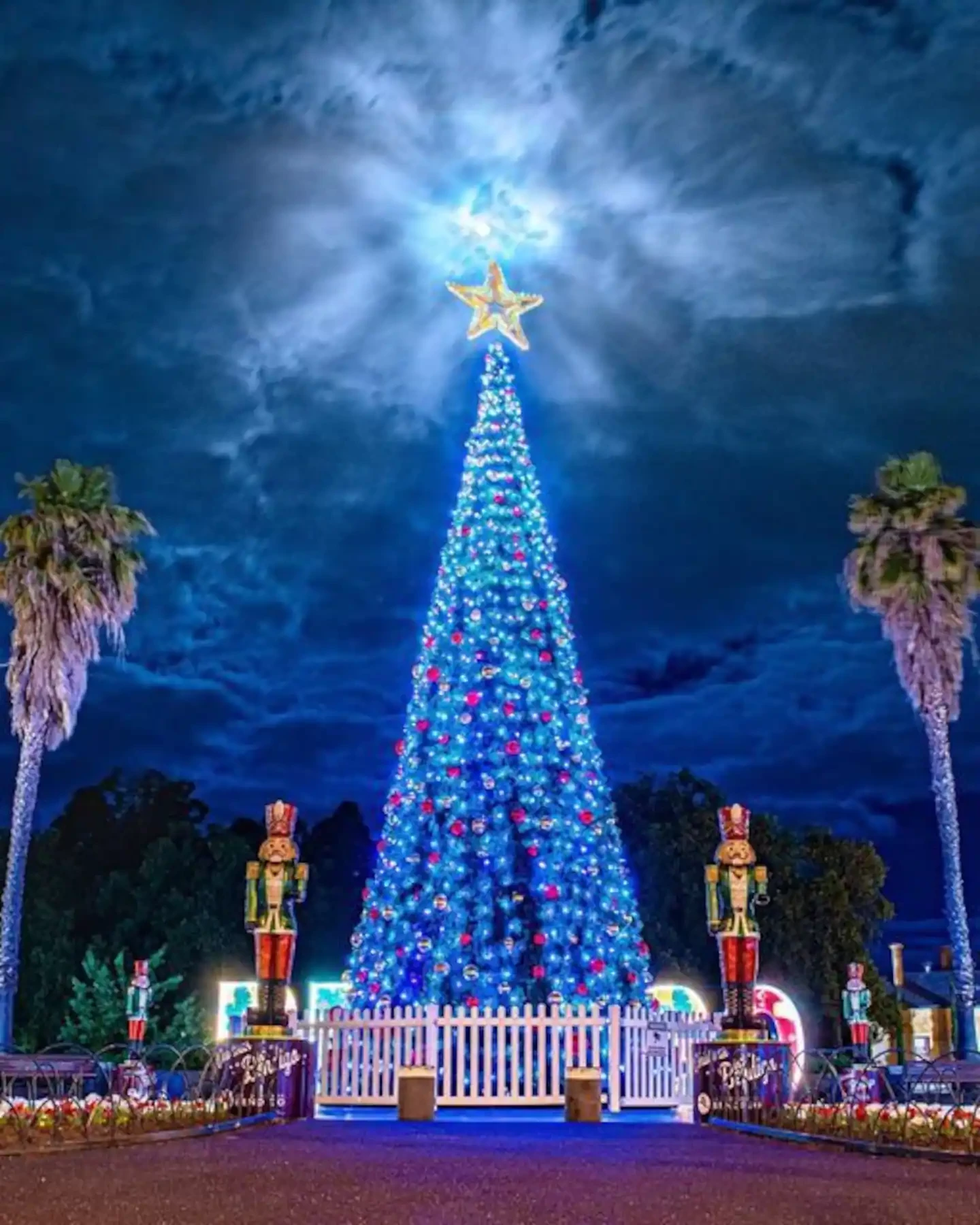 Search and Stay destination carousel image position 45