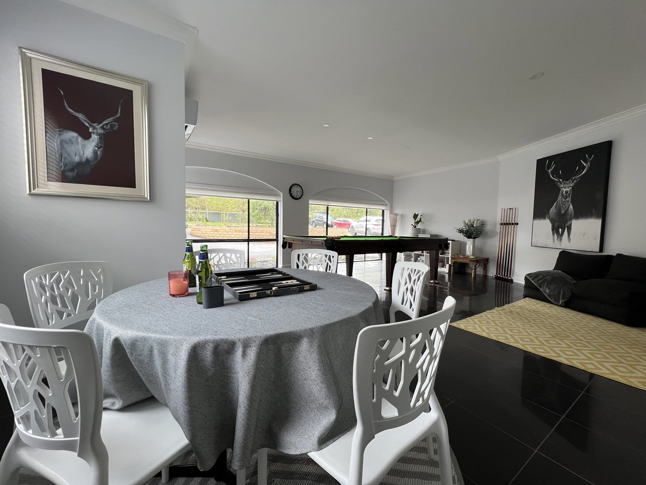 Search and Stay destination carousel image position 21