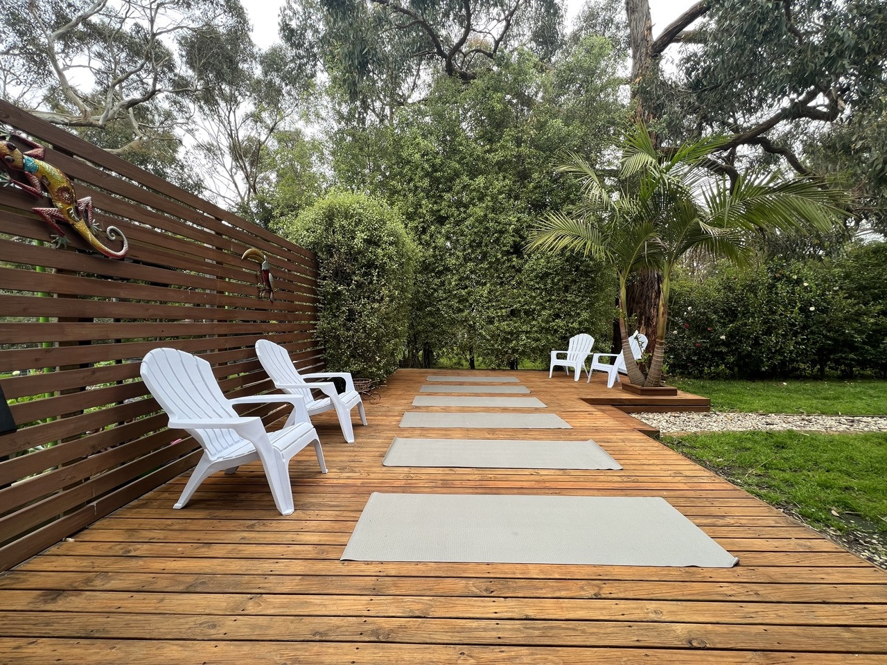 Search and Stay destination carousel image position 25