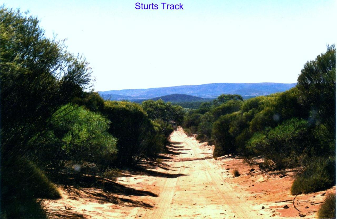 Search and Stay destination carousel image position 17