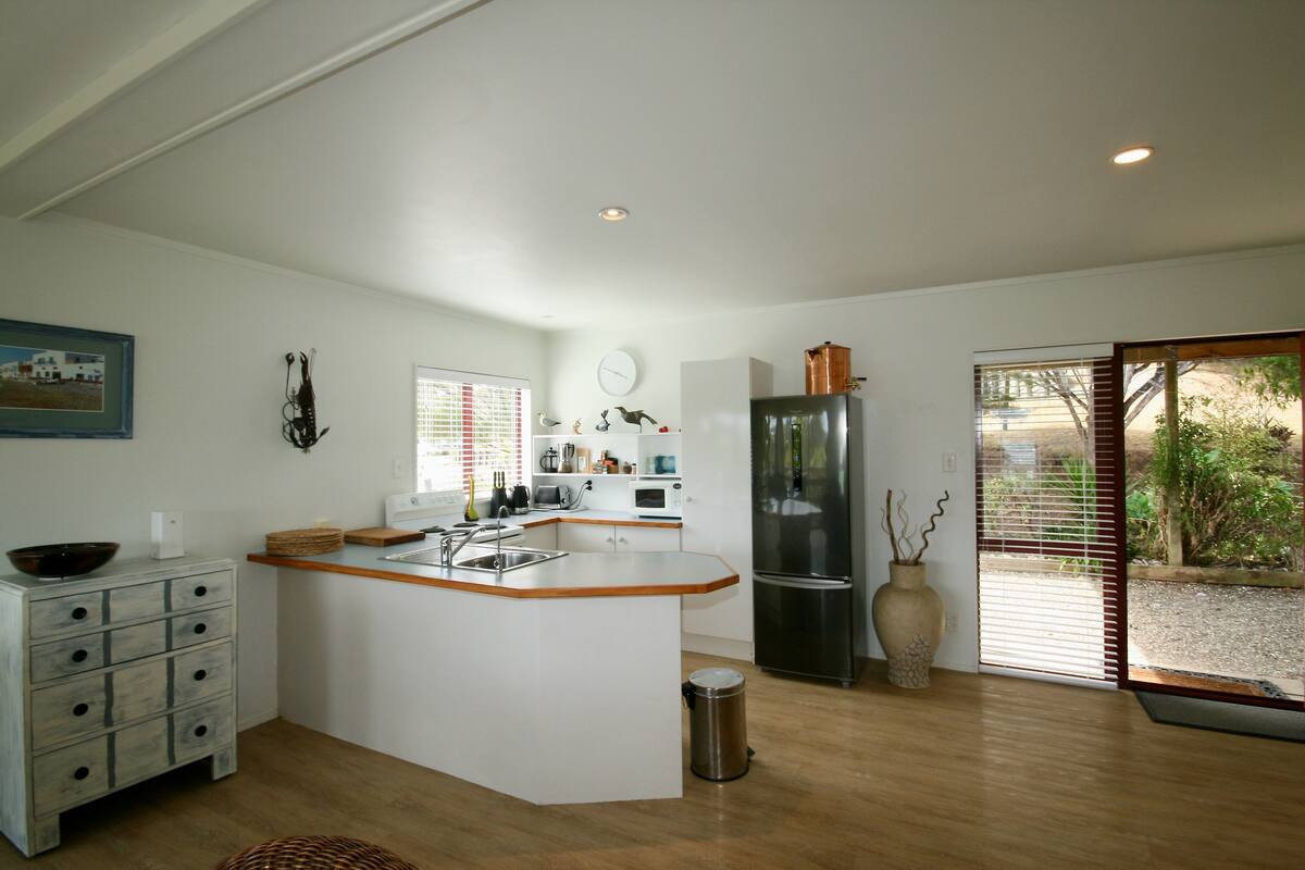 Search and Stay, undefined in undefined. Gallery position 3