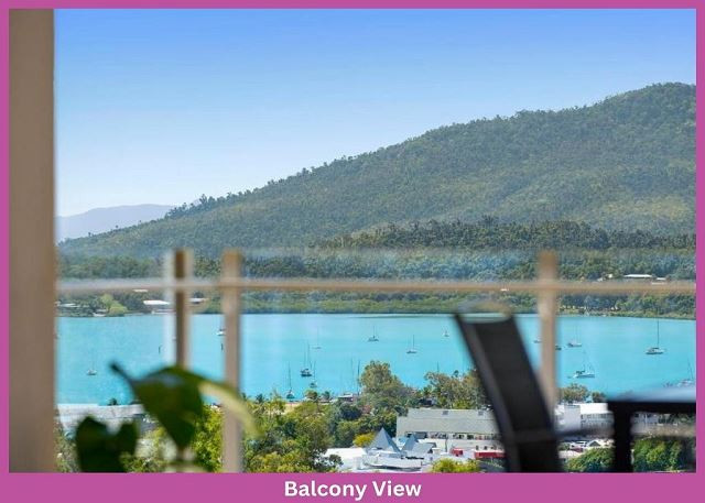 Search and Stay destination carousel image position 21