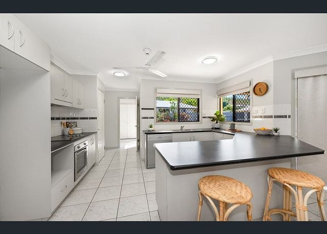 Search and Stay, undefined in undefined. Gallery position 4