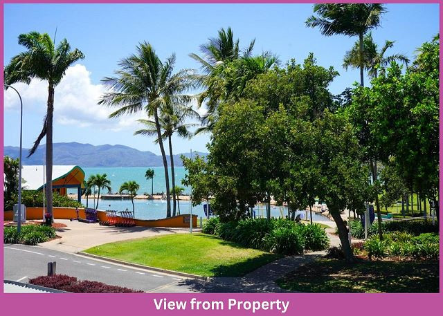 Search and Stay destination carousel image position 33