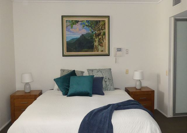 Search and Stay, undefined in undefined. Gallery position 1