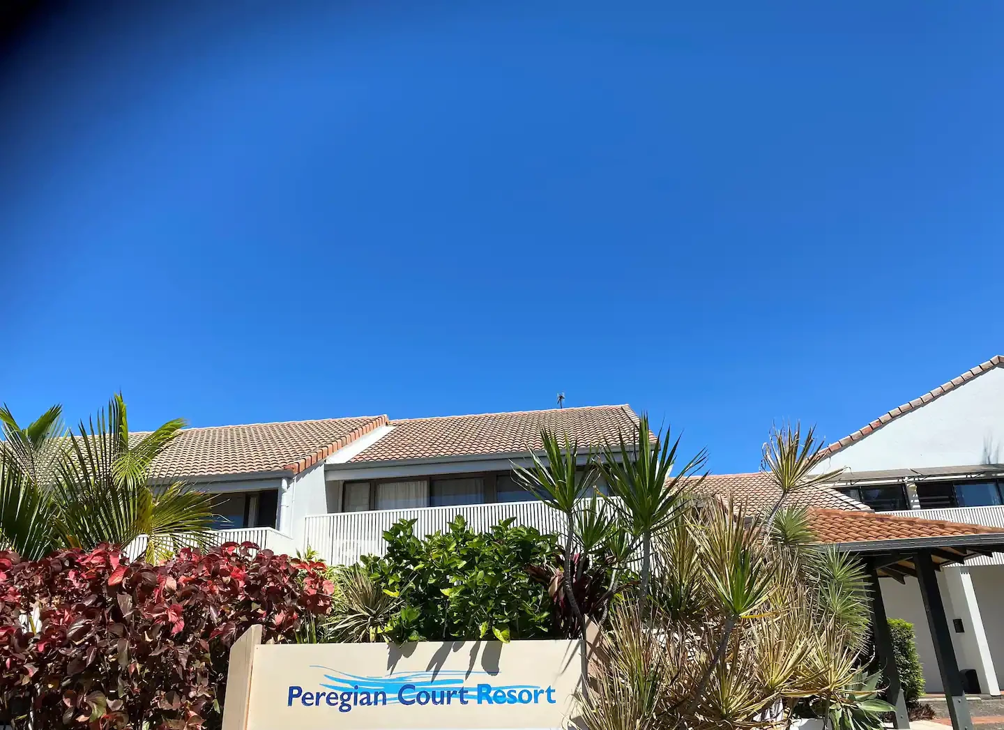 Search and Stay destination carousel image position 18