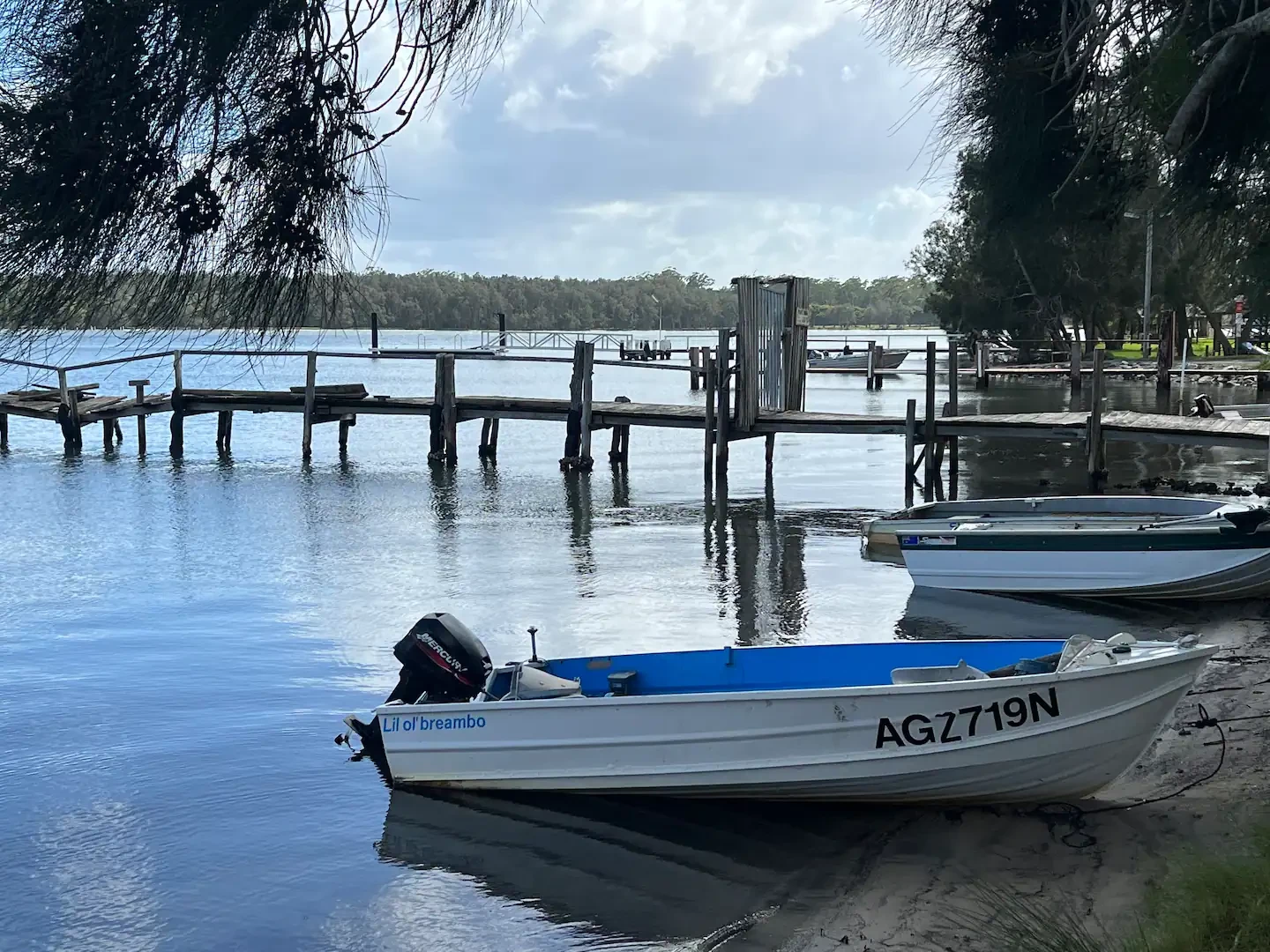 Search and Stay destination carousel image position 73