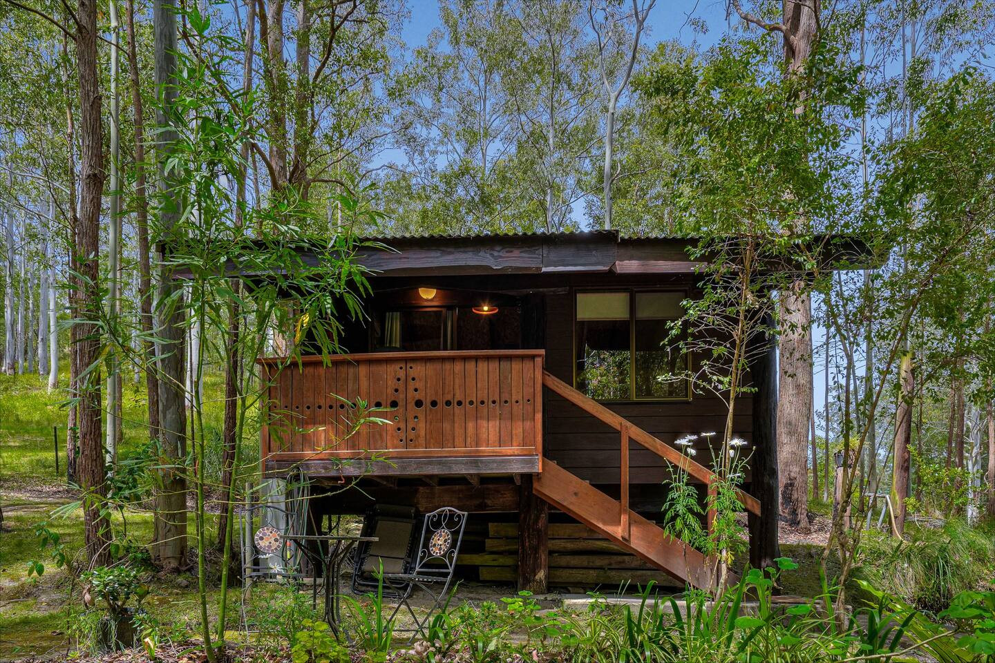 Search and Stay, undefined in undefined. Gallery position 4