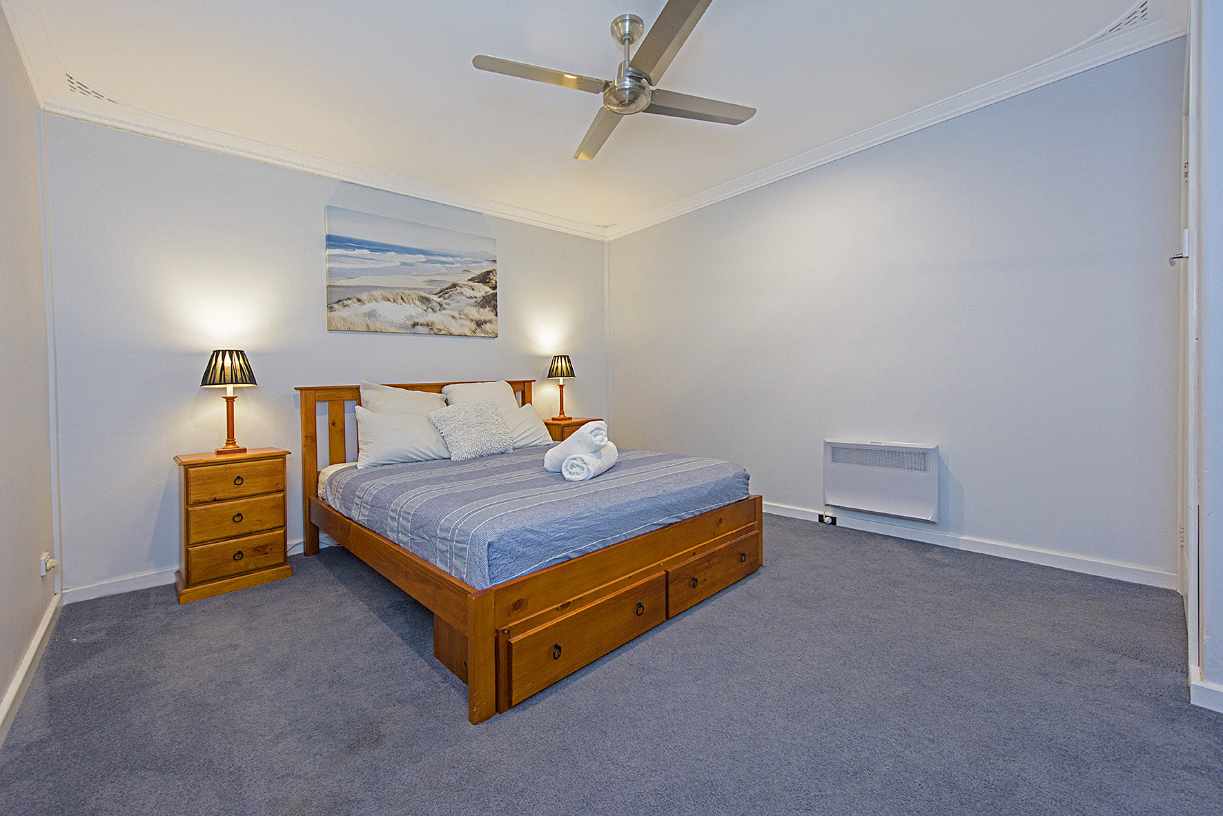 Search and Stay, undefined in undefined. Gallery position 4